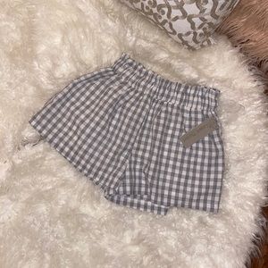 NWT Lizard Thicket, grey plaid shorts